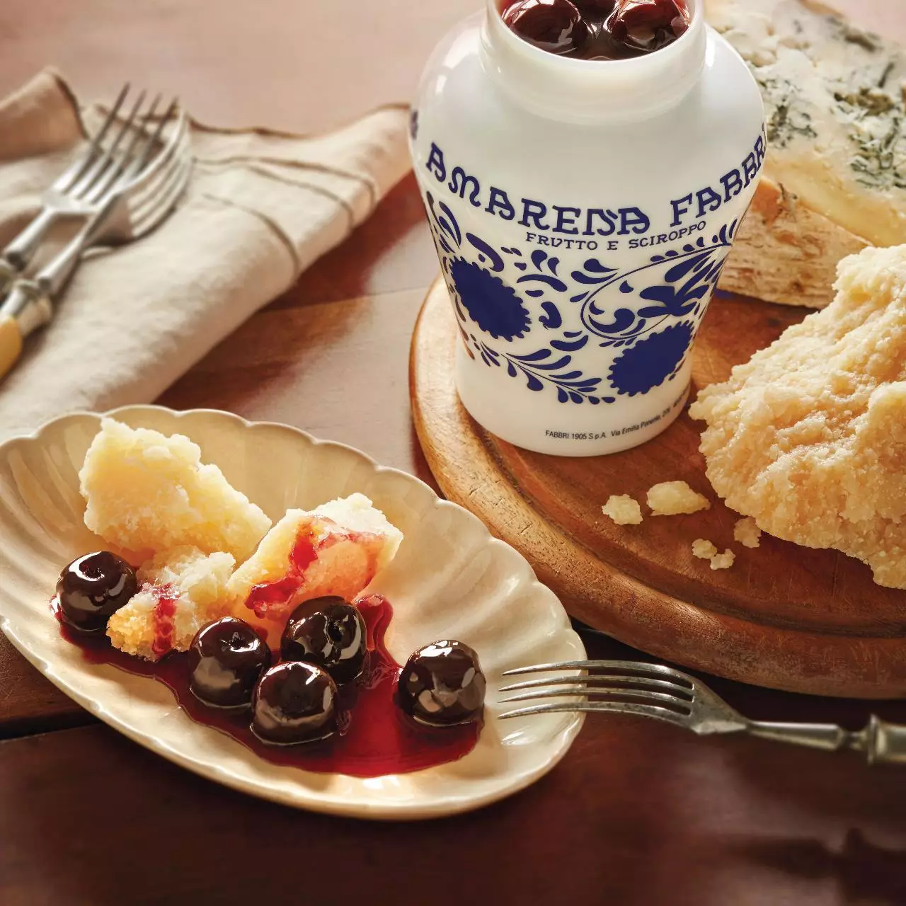 Cheeses with Amarena Fabbri